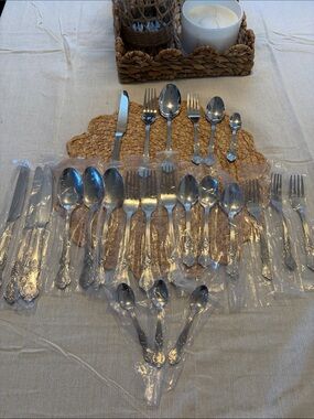 NWT ROYAL PRESTIGE  Silver Stainless Steel Set - FIESTAClassic Dining Collection